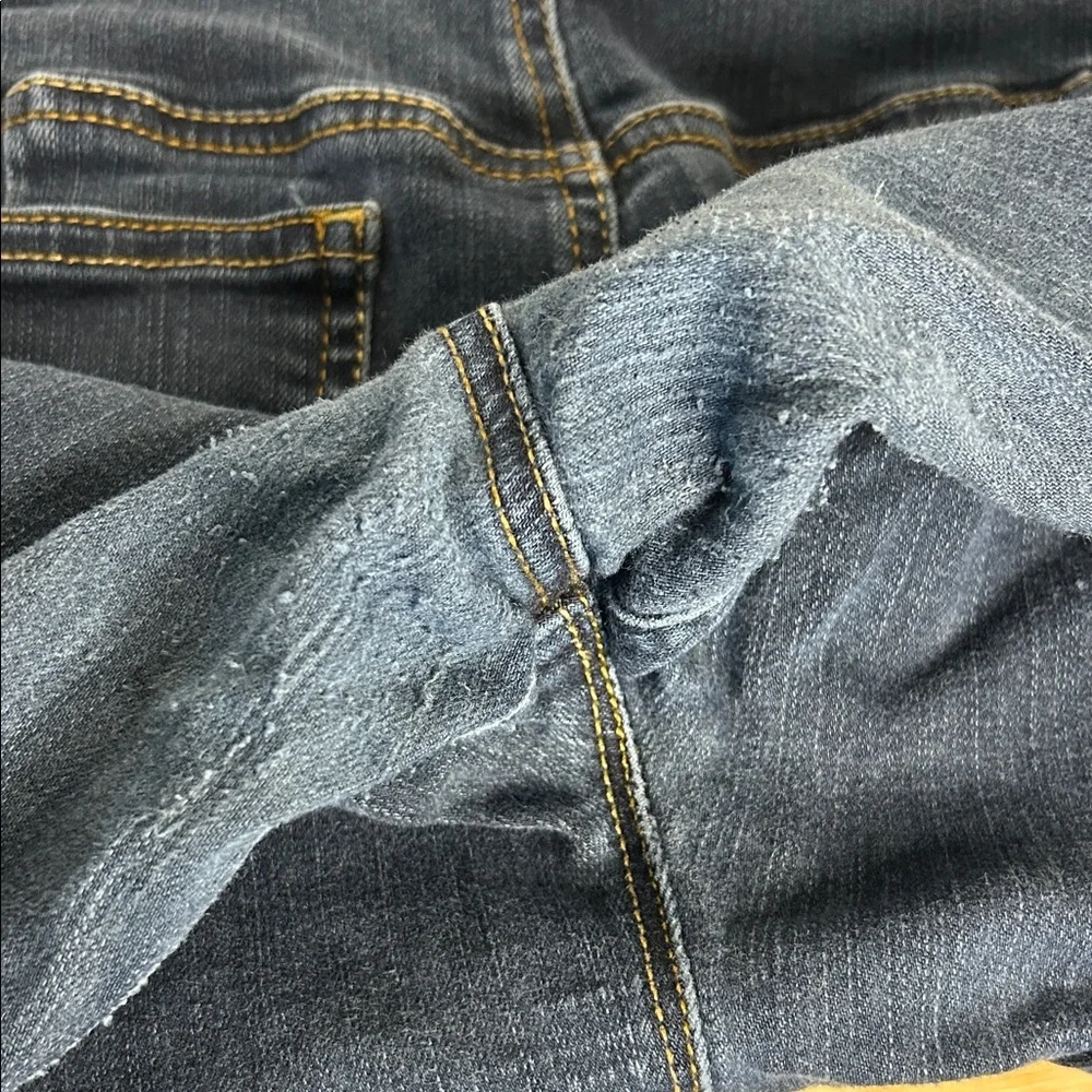 Torrid Women's Skinny Jeans in Dark Blue - Picture 8 of 9